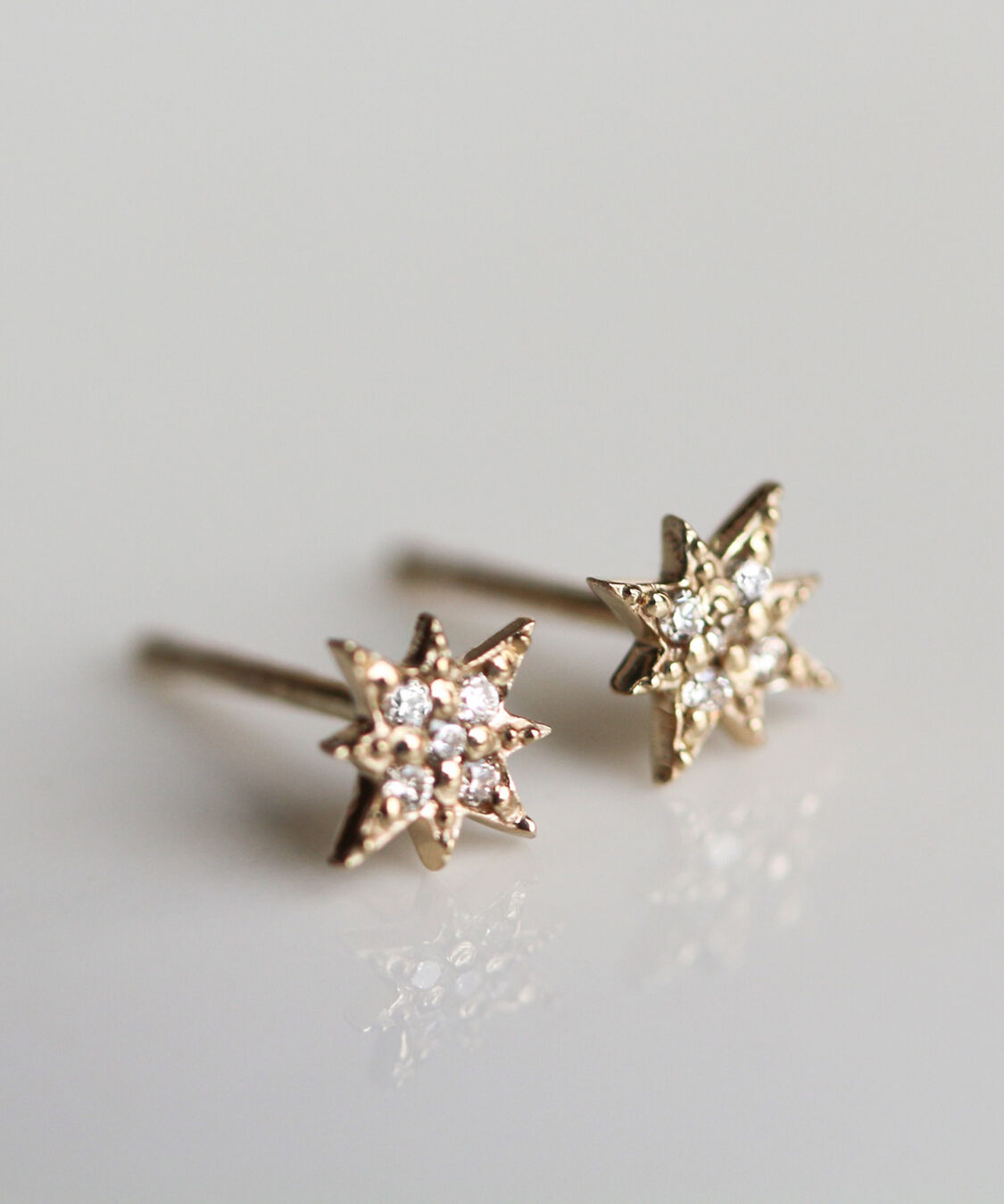  「ダイヤモンド スター ピアス | K10YG」|ピアス|