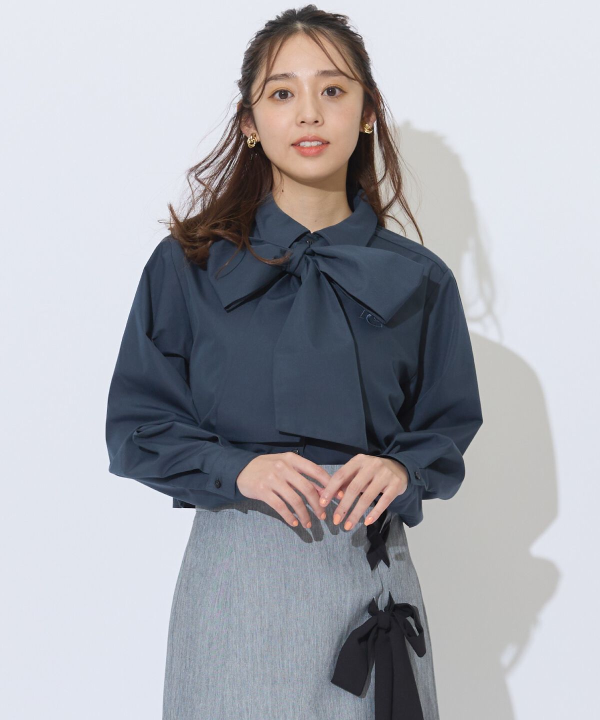 アンドクチュール「AC刺繍ボウタイシャツ」|シャツ・ブラウス|