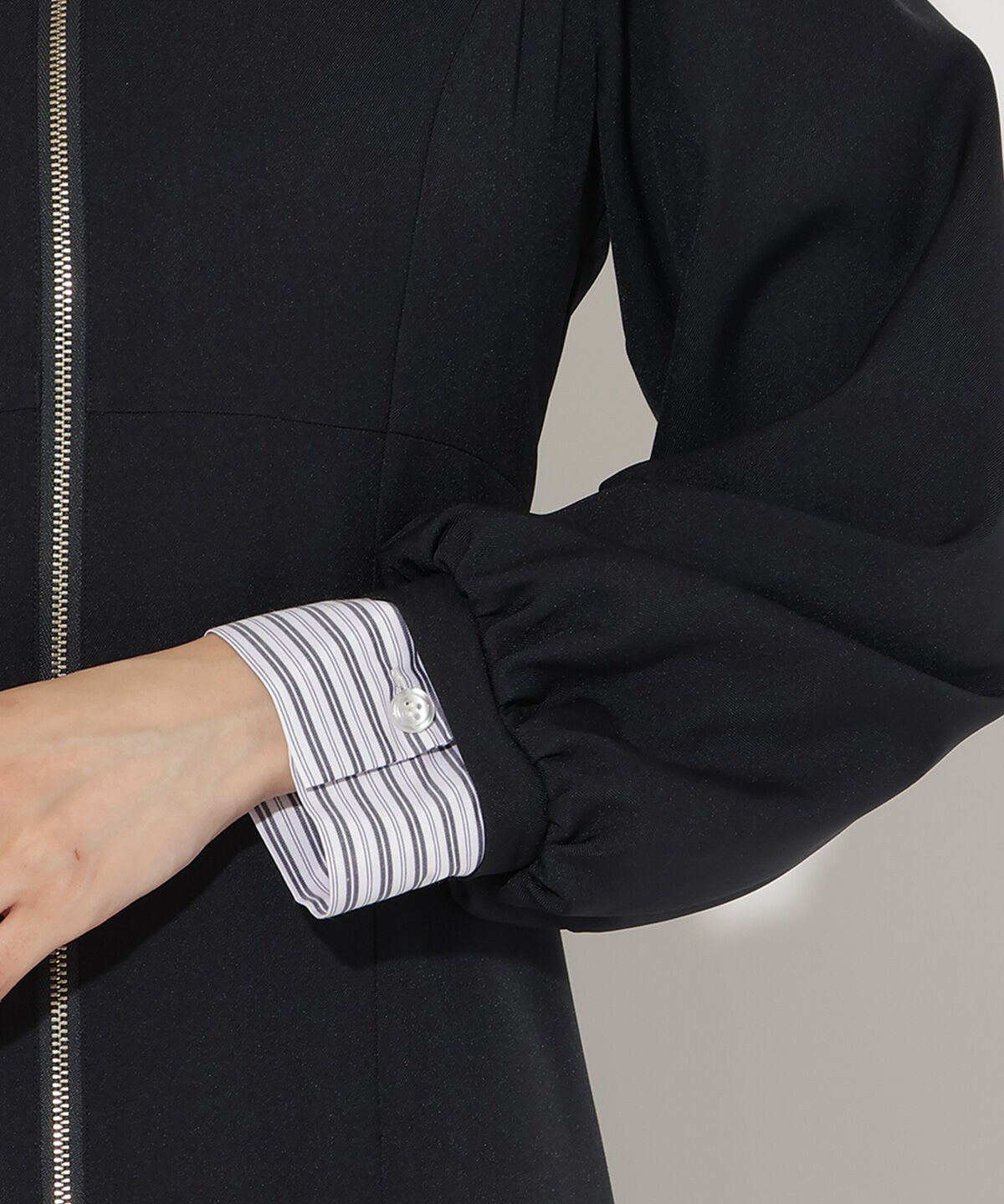 アンドクチュール「レイヤード襟フロントZIPワンピース」|ワンピース|