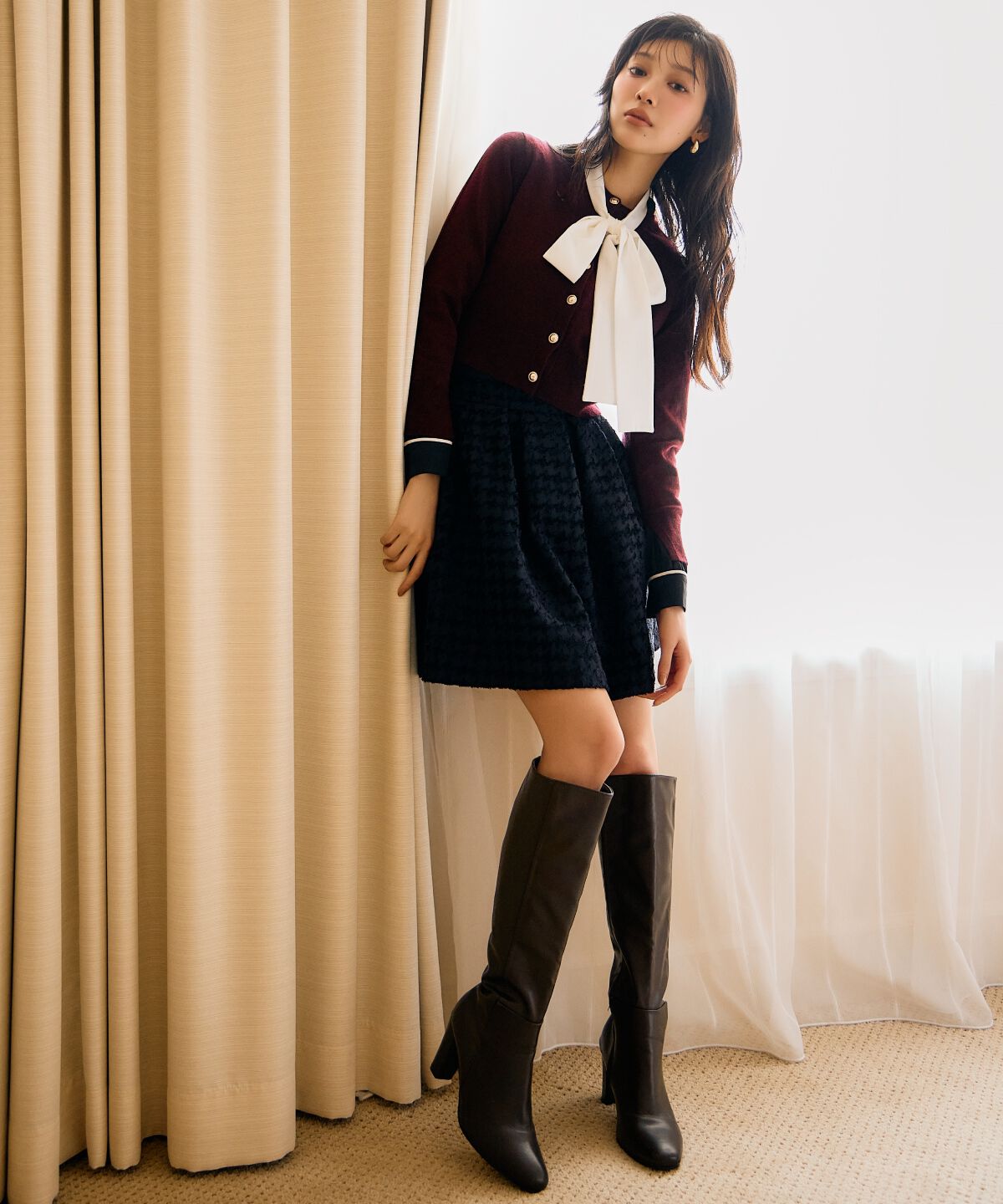 アンドクチュール「刺繍クルーネックカーディガン」|カーディガン|