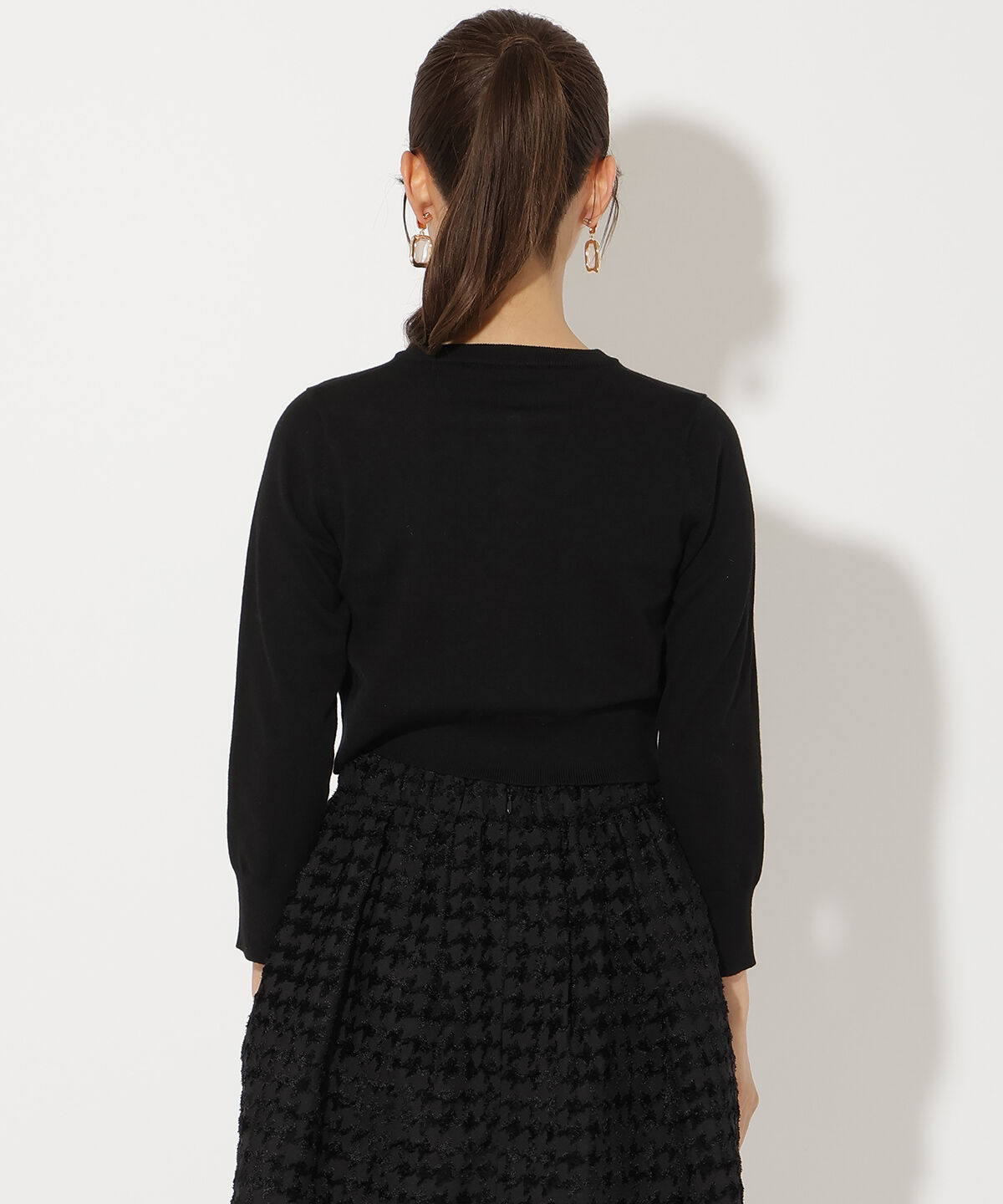 アンドクチュール「刺繍クルーネックカーディガン」|カーディガン|