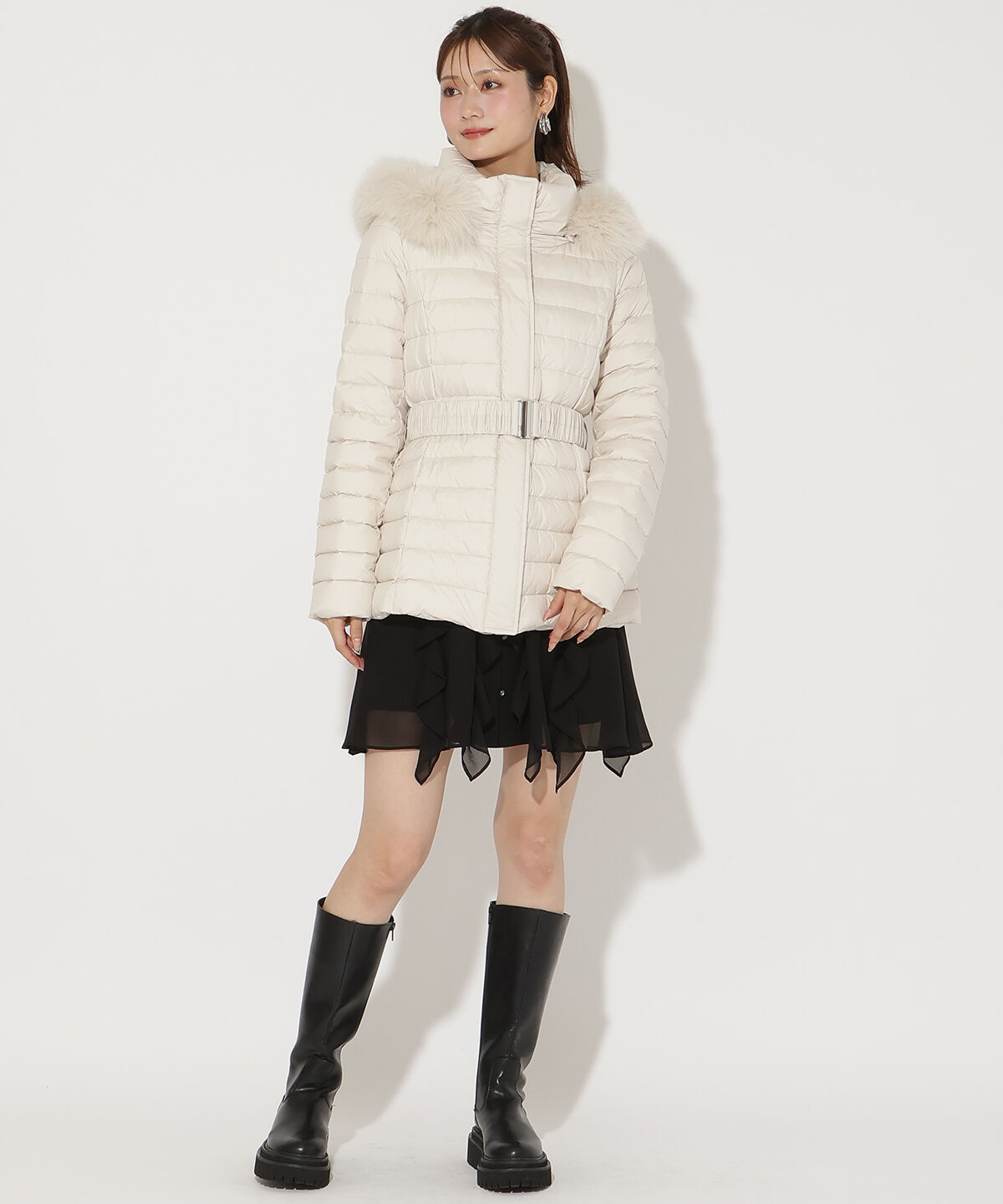 アンドクチュール「ベルト付きFOXファーミドル丈ダウン」|ダウン|