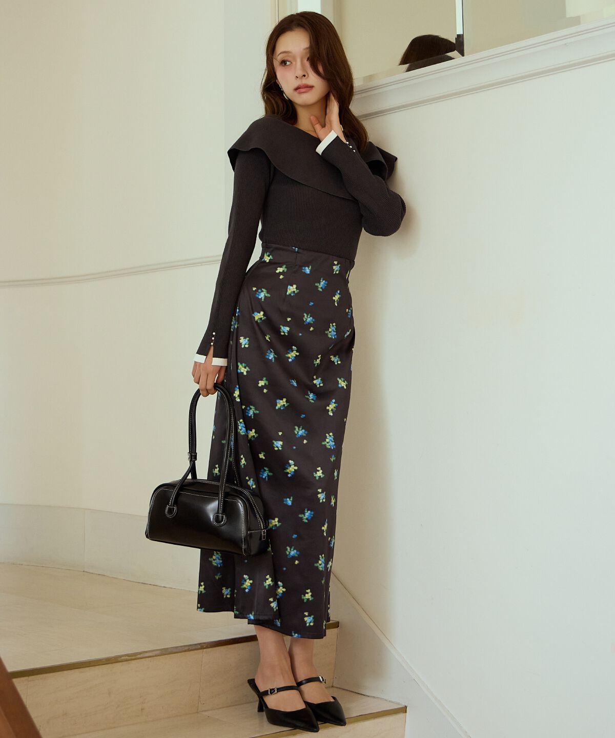 アンドクチュール「ブラーフラワープリントナロースカート」|タイト|