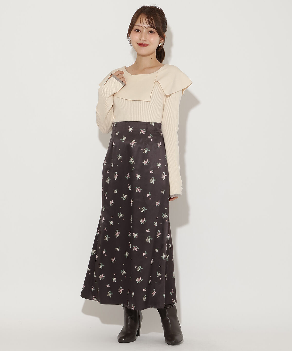 アンドクチュール「ブラーフラワープリントナロースカート」|タイト|