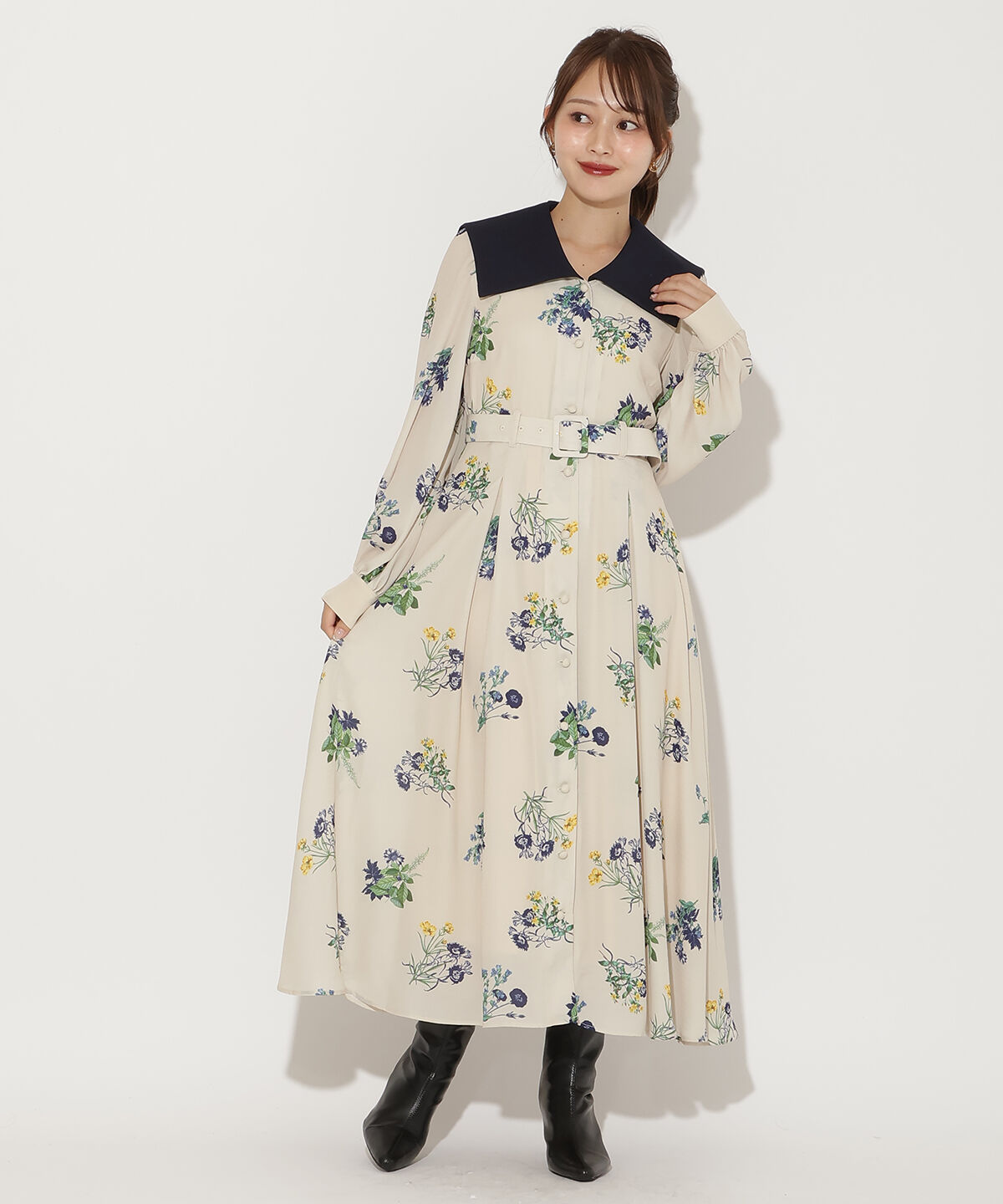 アンドクチュール「ドローイングフラワー配色襟長袖ワンピース」|ワンピース|