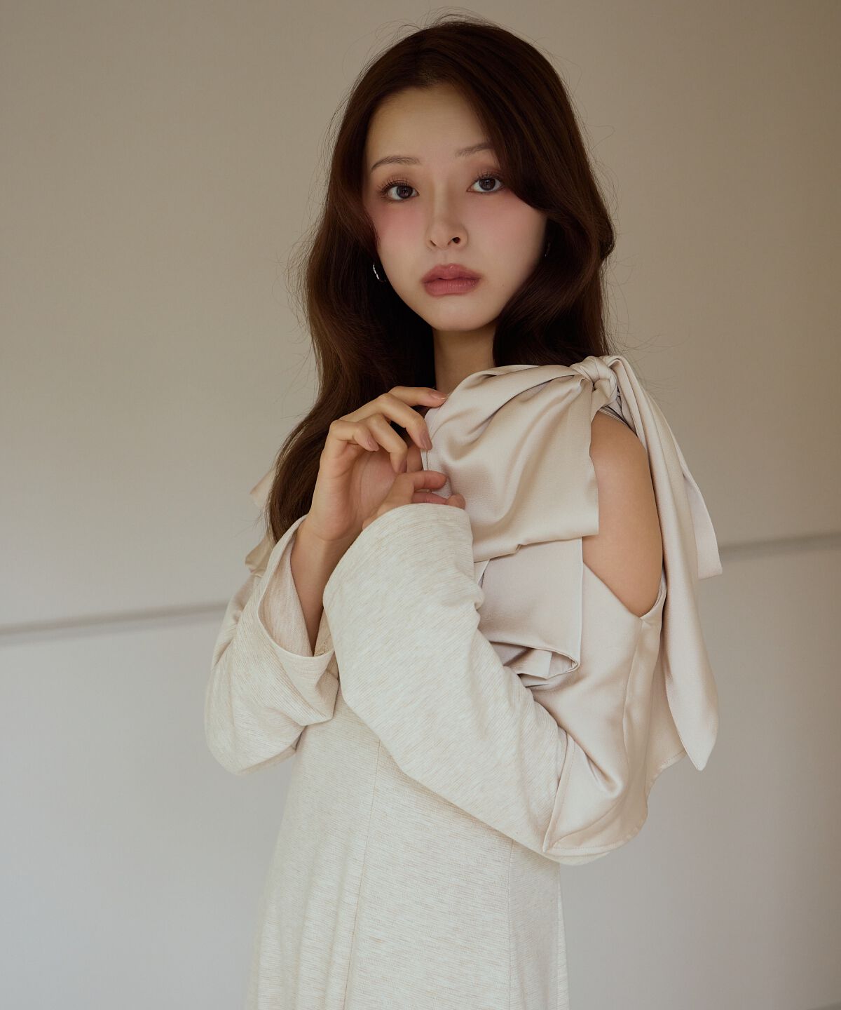 アンドクチュール「ショルダーリボンカットソーワンピース」|ワンピース|