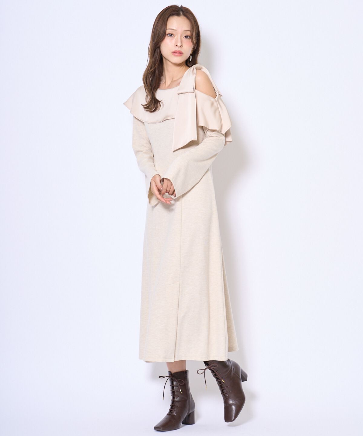 アンドクチュール「ショルダーリボンカットソーワンピース」|ワンピース|