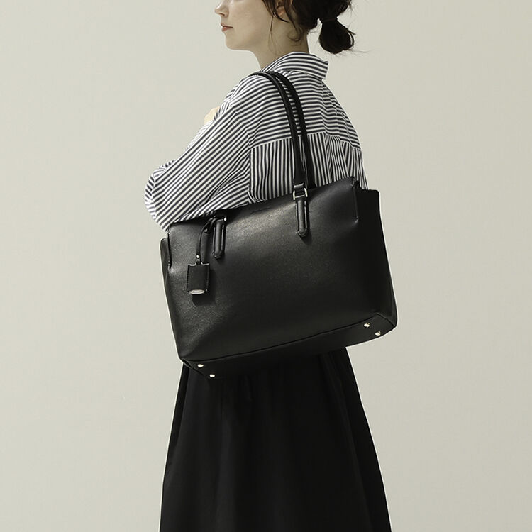 Jewelna Rose「Jewelna Rose | OLバッグ A4サイズ 13.3インチPC収納 | 16114」|トートバッグ|ブラック