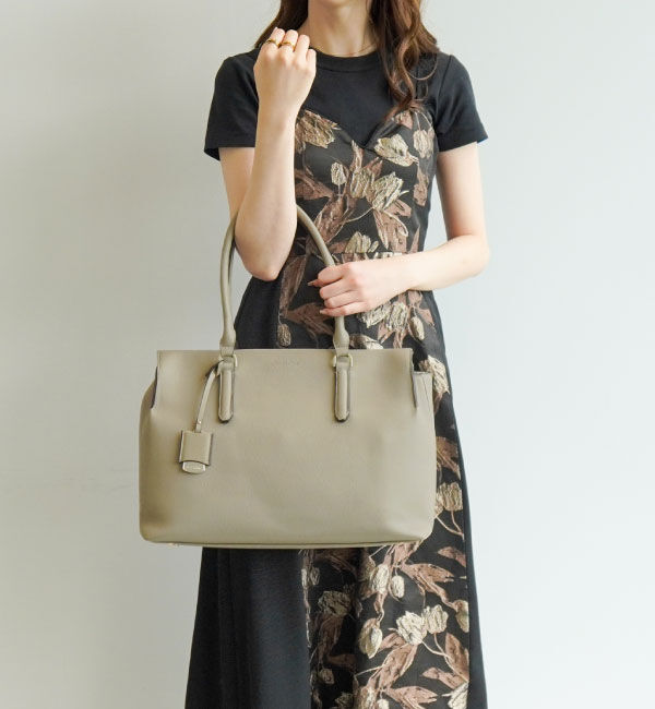 Jewelna Rose「Jewelna Rose | OLバッグ A4サイズ 13.3インチPC収納 | 16114」|トートバッグ|ベージュ