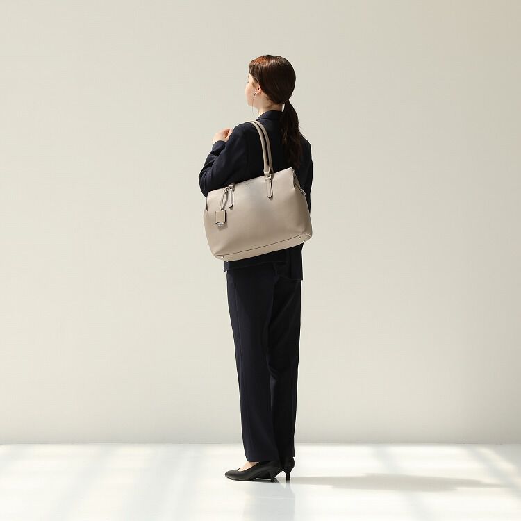 Jewelna Rose「Jewelna Rose | OLバッグ A4サイズ 13.3インチPC収納 | 16114」|トートバッグ|