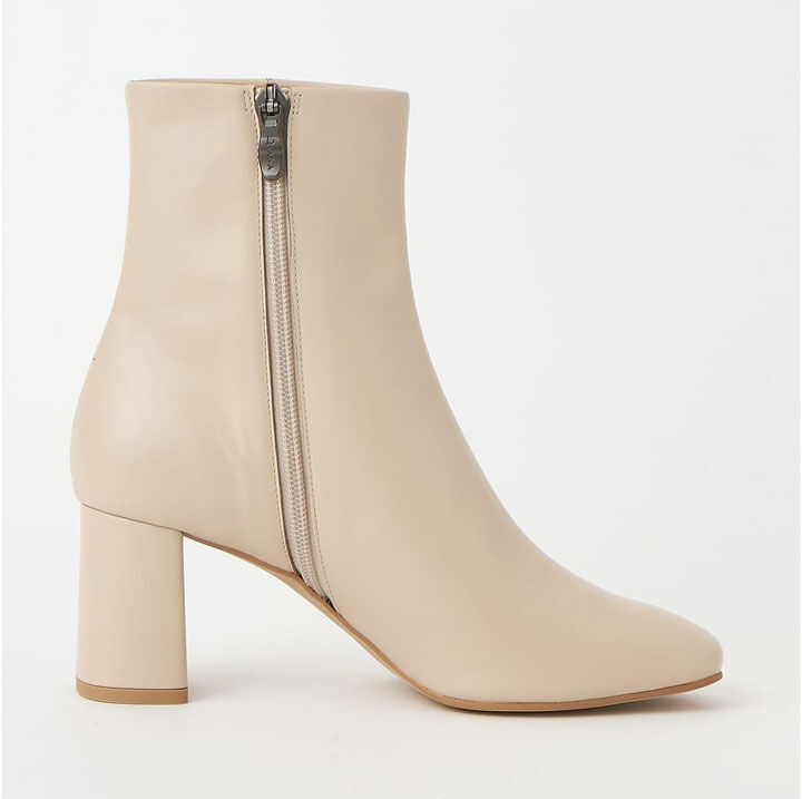 ダイアナ「ブーツ　U66238」|ショートブーツ|