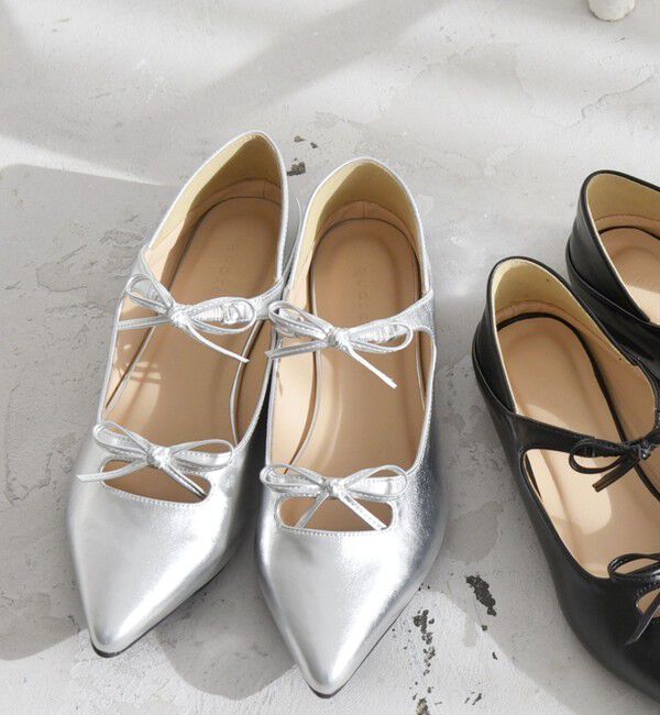 quaranciel「quaranciel: リボン ポインテッド トゥ フラット シューズ」|パンプス|シルバー