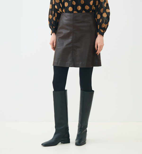 TOMORROWLAND collection「ベジタブルレザー トラペーズミニスカート」|台形|