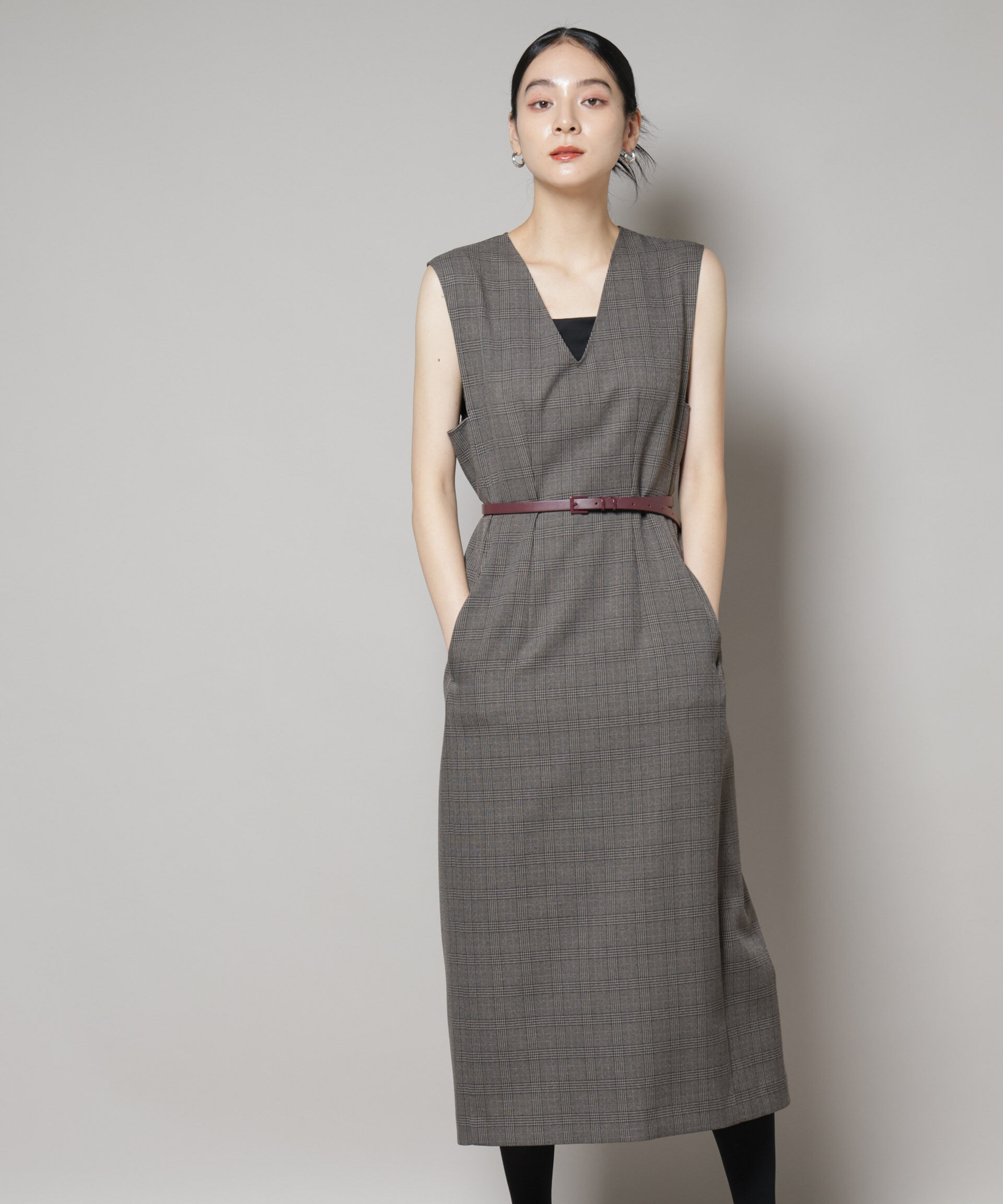 nano･universe「ストレッチサージチェックVネックワンピース(セットアップ可)」|ワンピース|