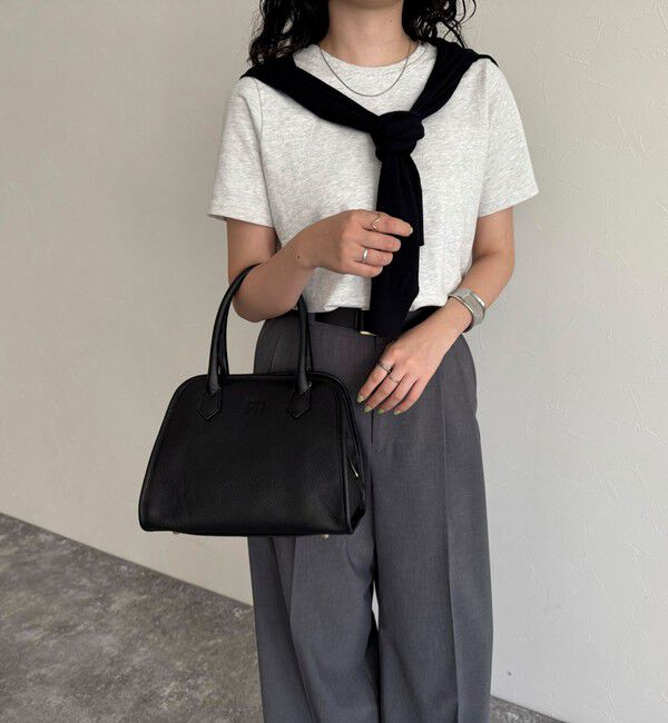 fredy emue「FR台形レザーバッグ」|ショルダー・メッセンジャー|