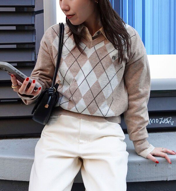 fredy emue「アーガイル柄インターシャVネックニット」|ニット・セーター|