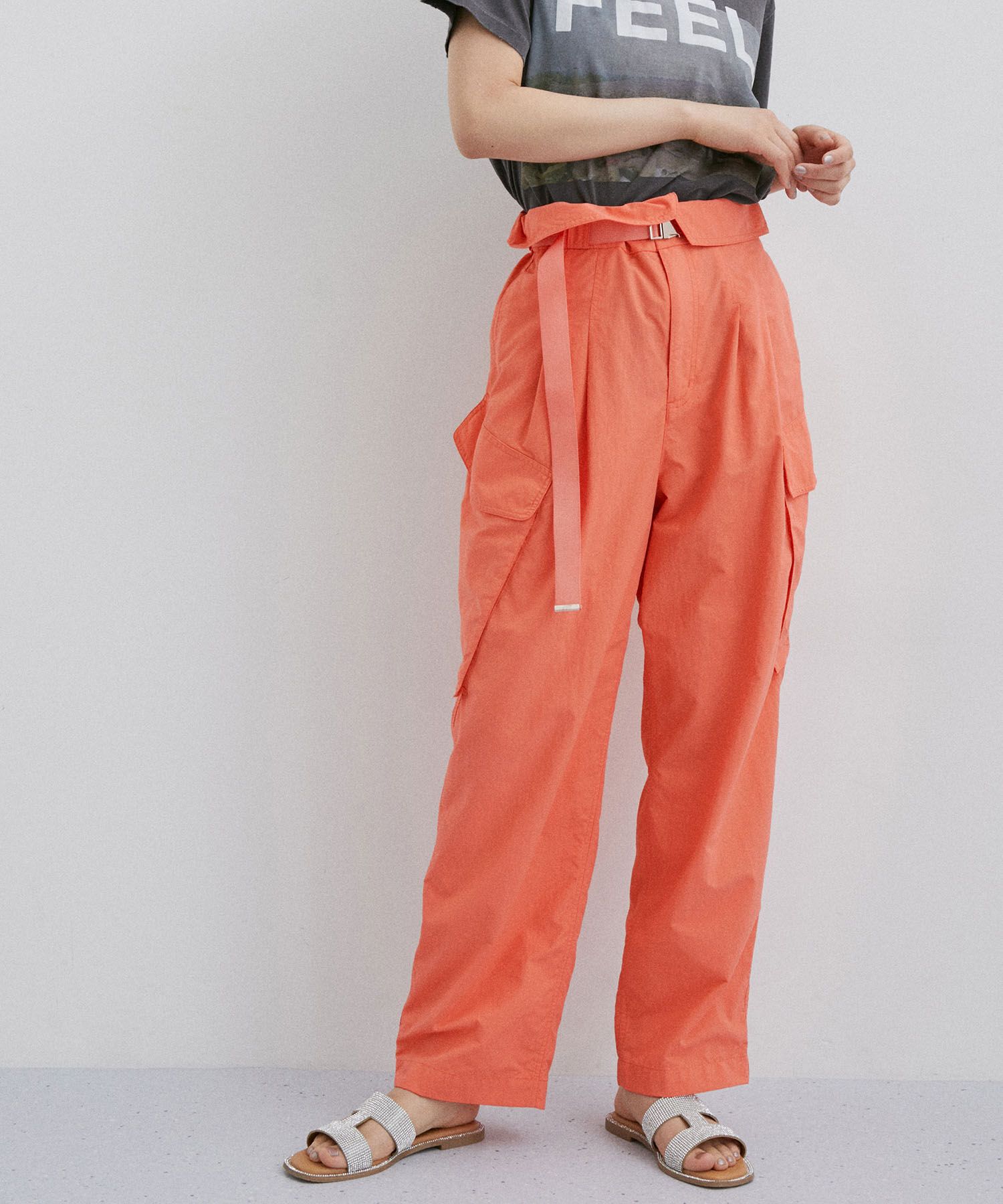 ADAM ET ROPE'「【サステナブル】リサイクルナイロンカーゴパンツ」|カーゴ|オレンジ(70)