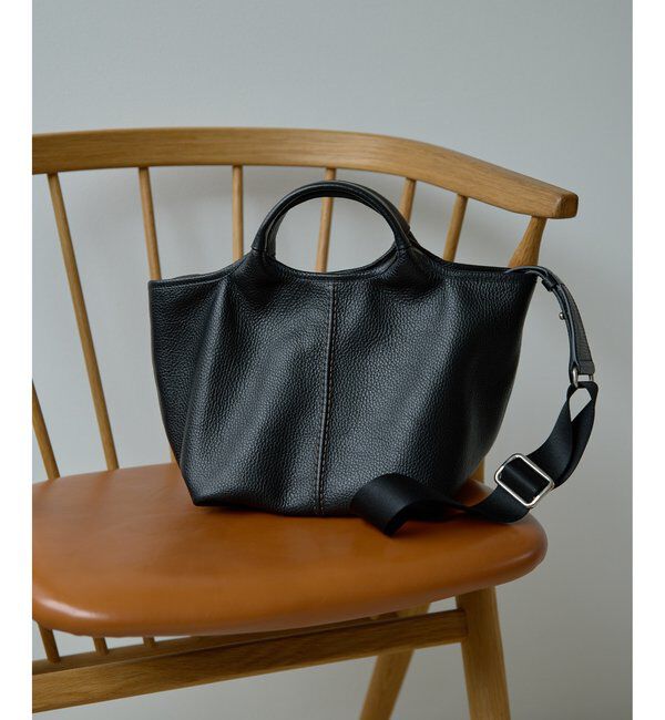 Hoaw.「【Hoaw.】レザーストラップバッグ」|トートバッグ|