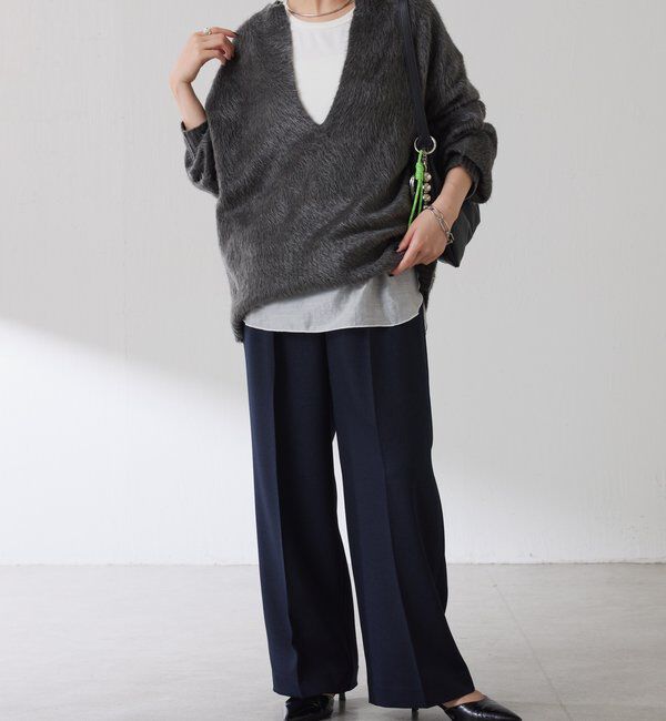  「エアリー深Vニット」|ニット・セーター|