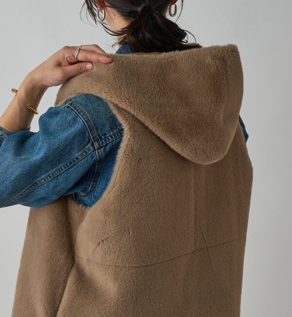  「【シーズンムード高まる】エコファーフードジレ」|ベスト・ジレ|