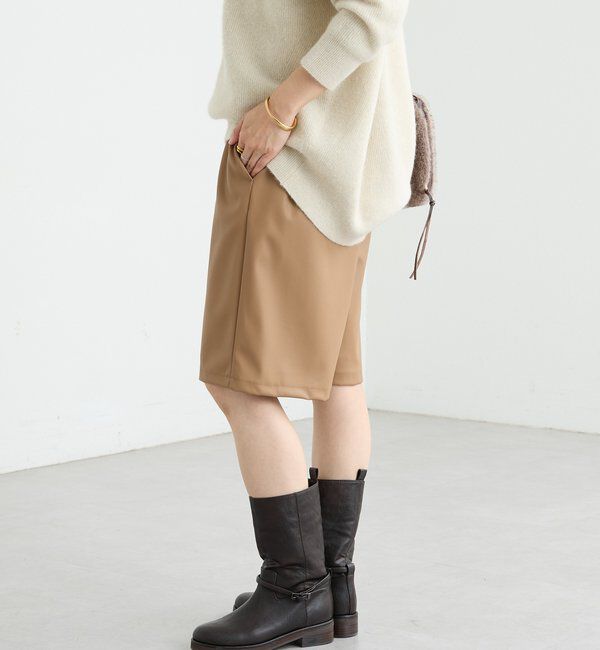  「【ハンサムな着こなしに】合皮ハーフパンツ」|チノ|