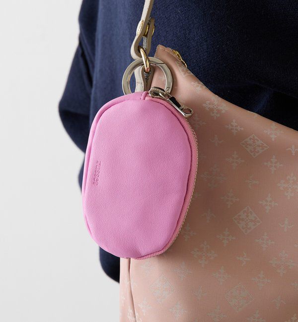  「ソフトレザーカラビナ付き横長ポーチ」|その他|