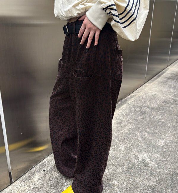  「【低身長・高身長対応】SLASH POCKET SWEAT EASY PANTS」|チノ|