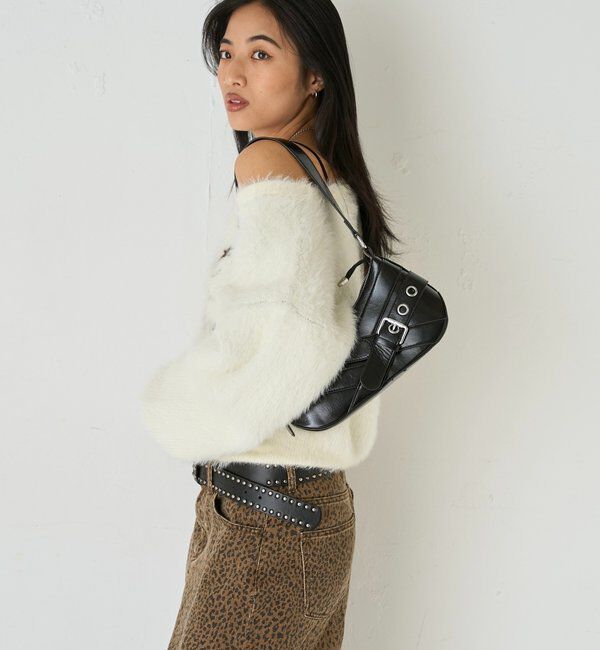  「SHAGGY LOGO OFF-SHOULDER KNIT」|ニット・セーター|