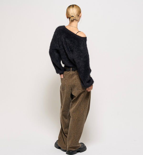  「SHAGGY LOGO OFF-SHOULDER KNIT」|ニット・セーター|