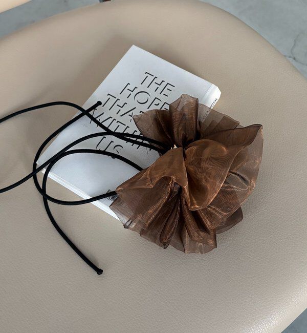  「【新色追加】〈GOLDY/ゴールディ〉ドロストオーガンジーシュシュ」|リング|ブラウン