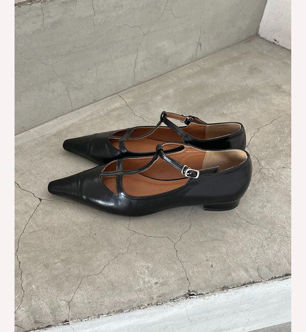  「 【オケージョンにも◎】Tストラップフラットパンプス」|パンプス|