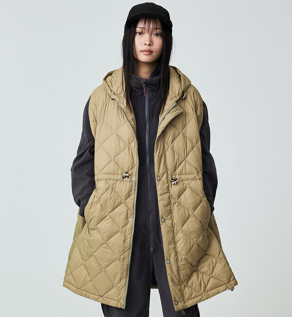 ABAHOUSE「【TAION / タイオン】ポンチョ型ダウン/ケープ/ダウン/フード付き/収納ポ」|ダウン|