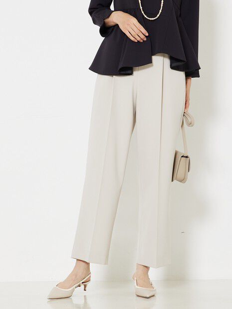 qualite「センタープレスストレートパンツ」|スラックス|グレージュ