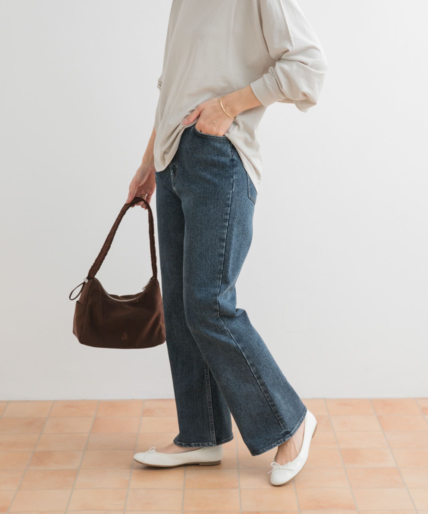 URBAN RESEARCH DOORS「ストレッチフレアデニムパンツ」|デニム|