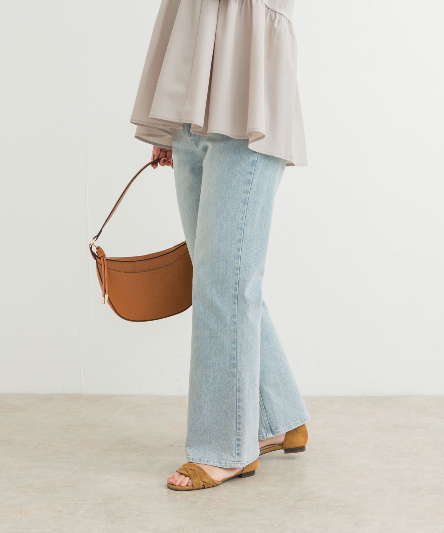 URBAN RESEARCH DOORS「ストレッチフレアデニムパンツ」|デニム|