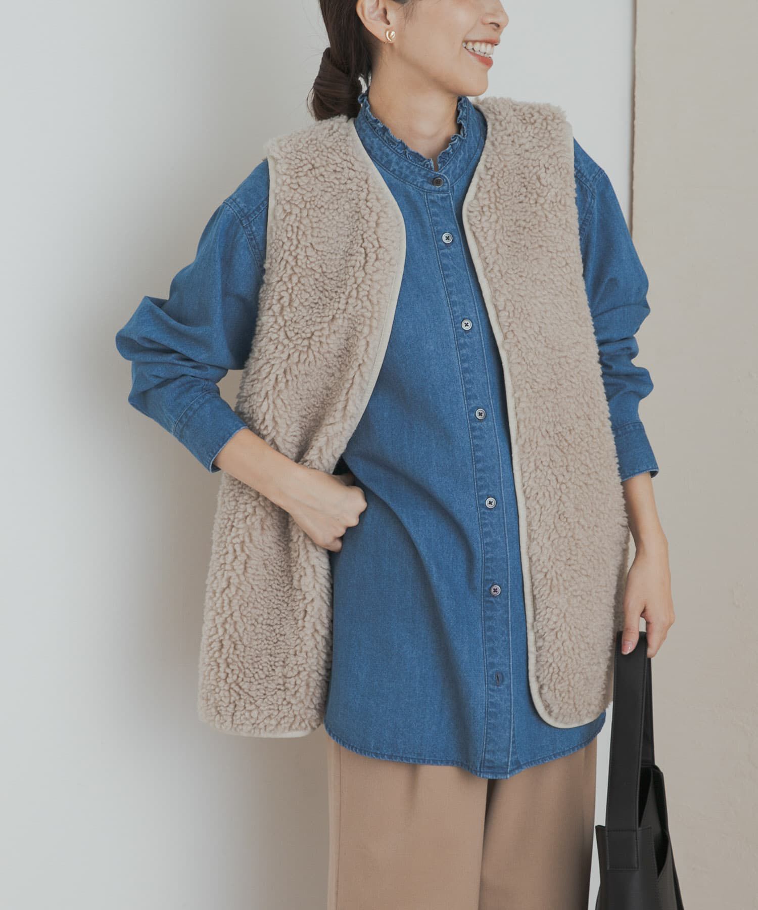 URBAN RESEARCH DOORS「デニムフリルスタンドシャツ」|シャツ・ブラウス|インディゴブルー