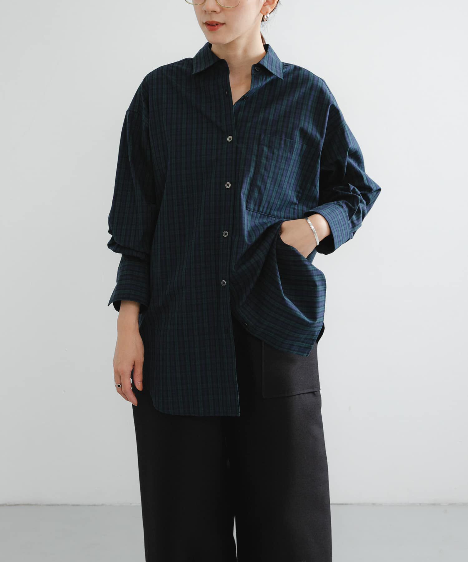 URBAN RESEARCH「new basic　BROAD BIG SHIRTS」|シャツ・ブラウス|