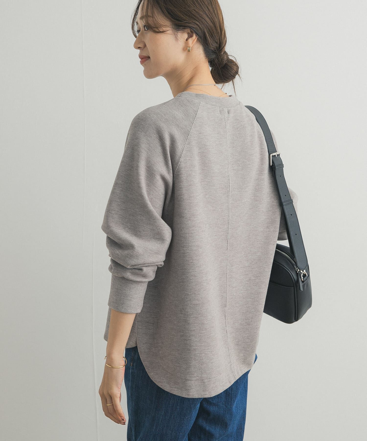 URBAN RESEARCH DOORS「『WEB/一部店舗限定カラー』ラグランフレアプルオーバー」|Tシャツ・カットソー|