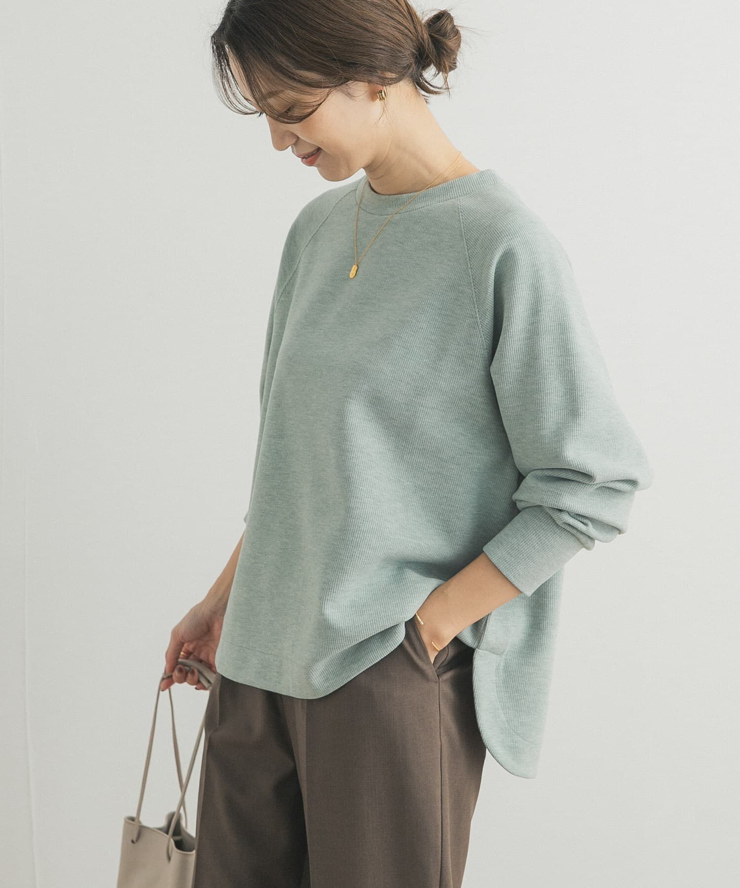 URBAN RESEARCH DOORS「『WEB/一部店舗限定カラー』ラグランフレアプルオーバー」|Tシャツ・カットソー|