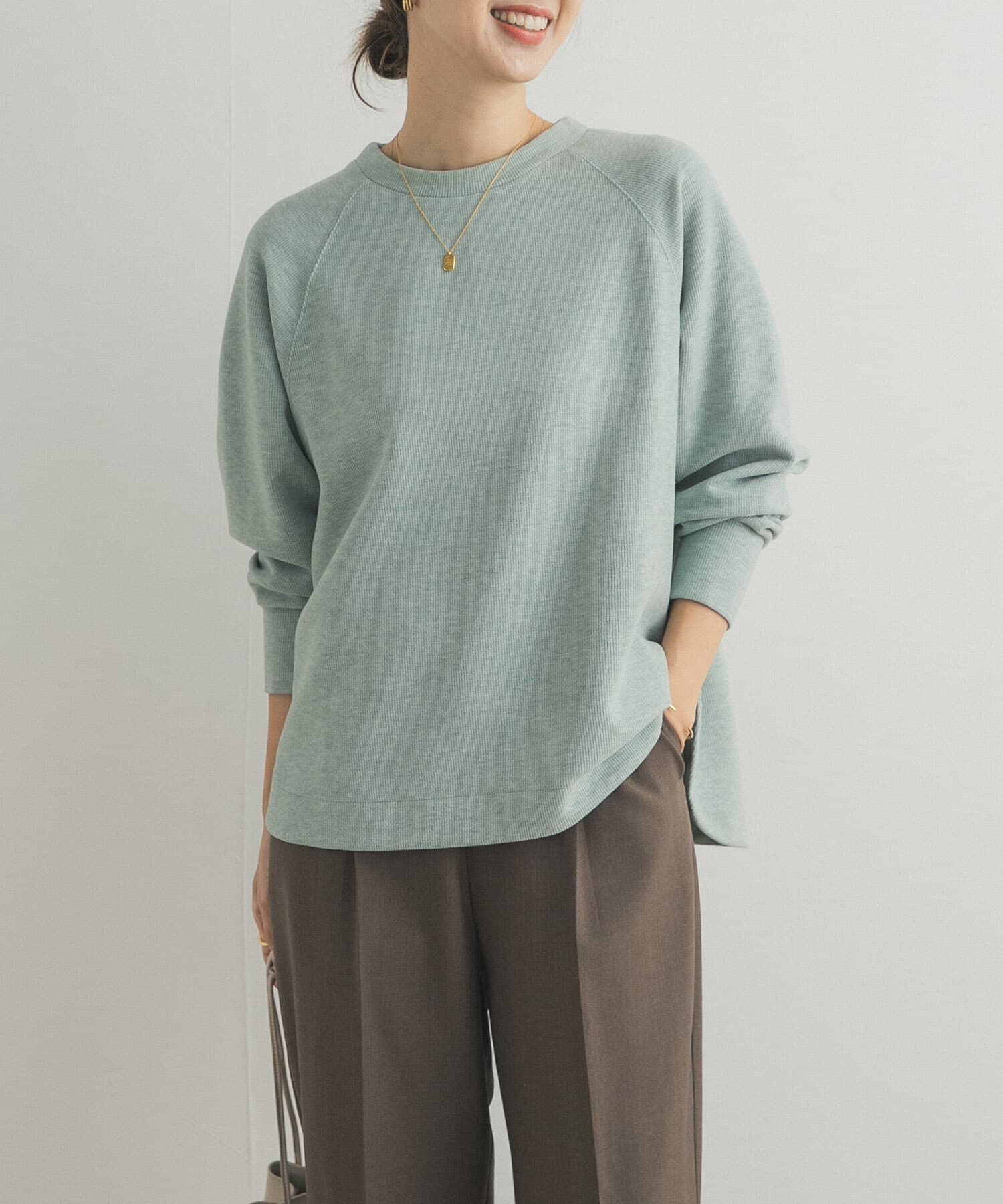 URBAN RESEARCH DOORS「『WEB/一部店舗限定カラー』ラグランフレアプルオーバー」|Tシャツ・カットソー|