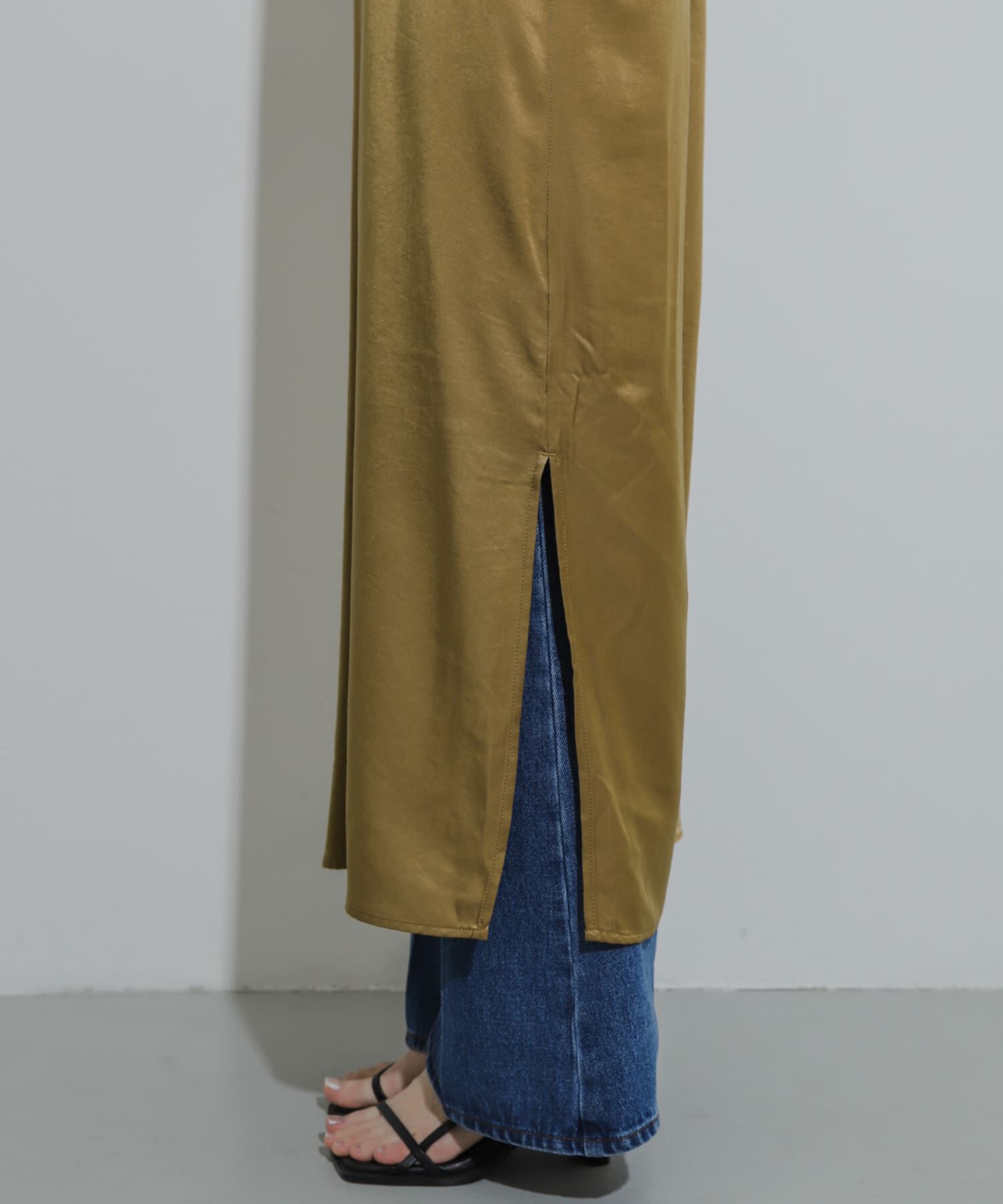 SENSE OF PLACE by URBAN RESEARCH「レースサテンキャミワンピース」|ワンピース|