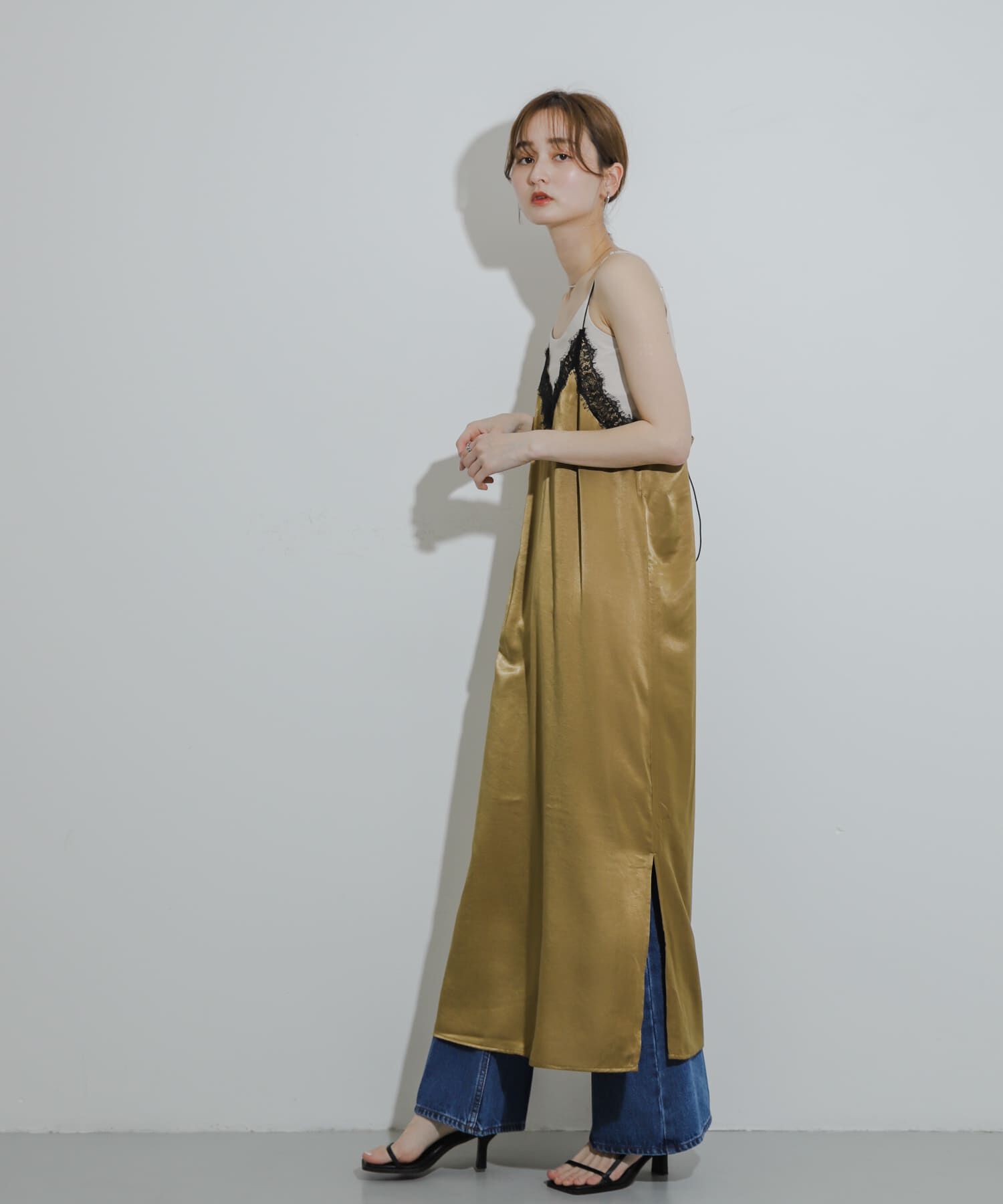 SENSE OF PLACE by URBAN RESEARCH「レースサテンキャミワンピース」|ワンピース|