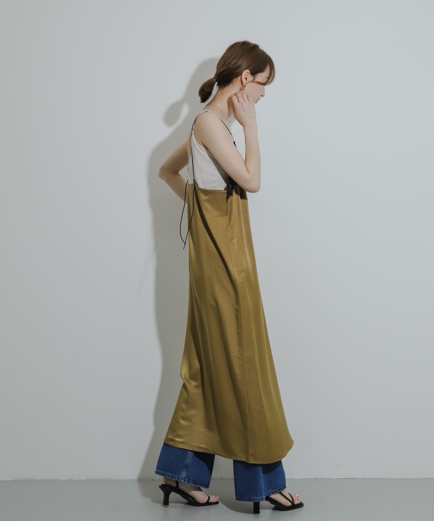 SENSE OF PLACE by URBAN RESEARCH「レースサテンキャミワンピース」|ワンピース|