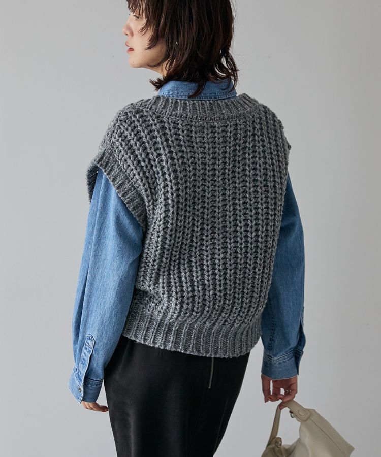 AMERICAN HOLIC「ローゲージVネックニットベスト」|ベスト・ジレ|