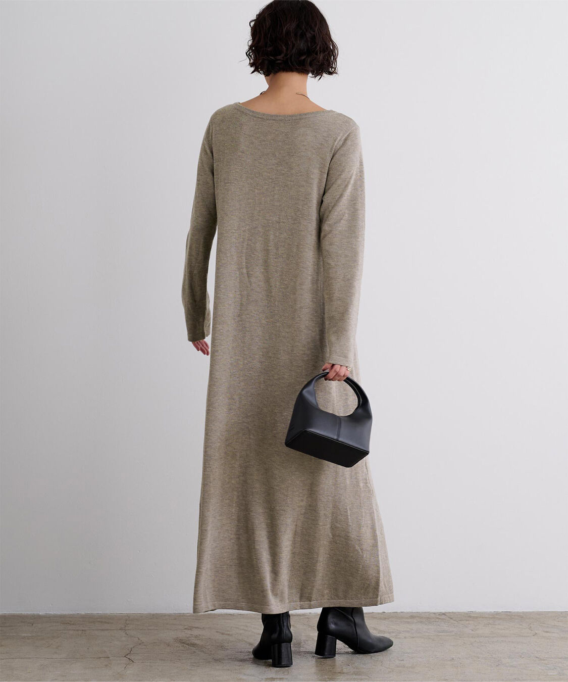ur's「ボートネックロングニットワンピース」|ワンピース|