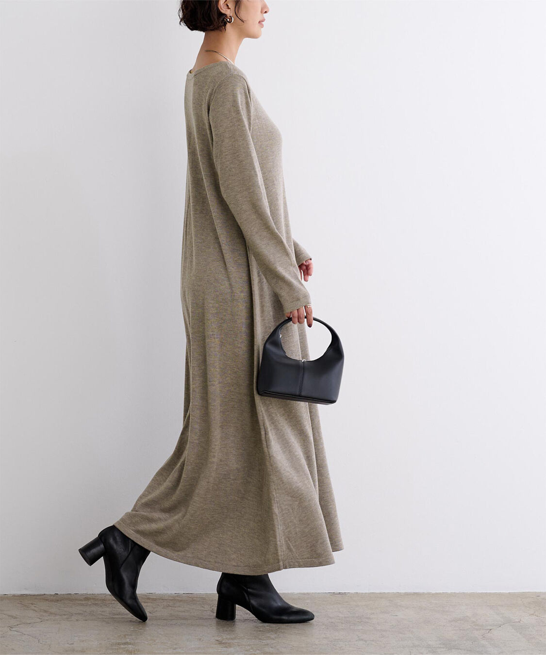 ur's「ボートネックロングニットワンピース」|ワンピース|