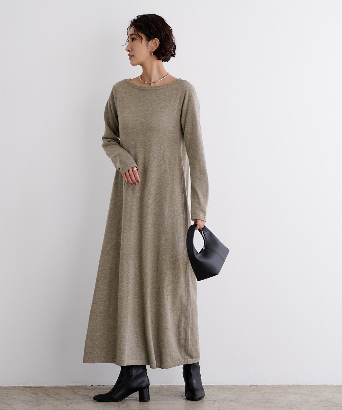 ur's「ボートネックロングニットワンピース」|ワンピース|