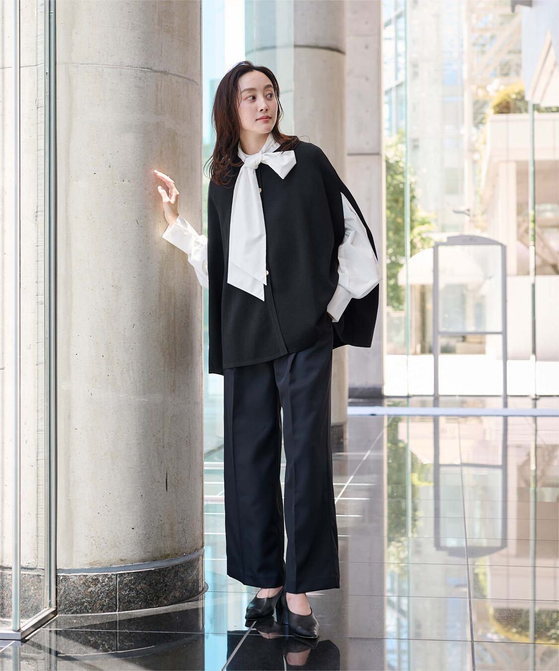 ur's「ゴールド釦ケープニットカーディガン」|カーディガン|