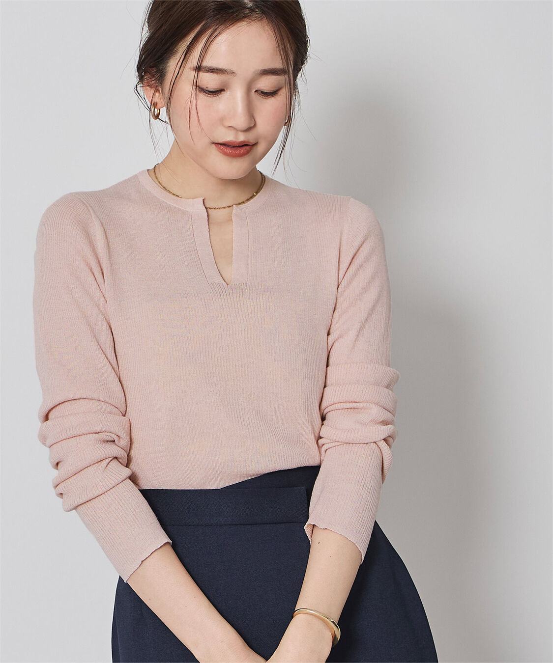 ur's「チクチクしないウールブレンドキーネックリブニット」|ニット・セーター|