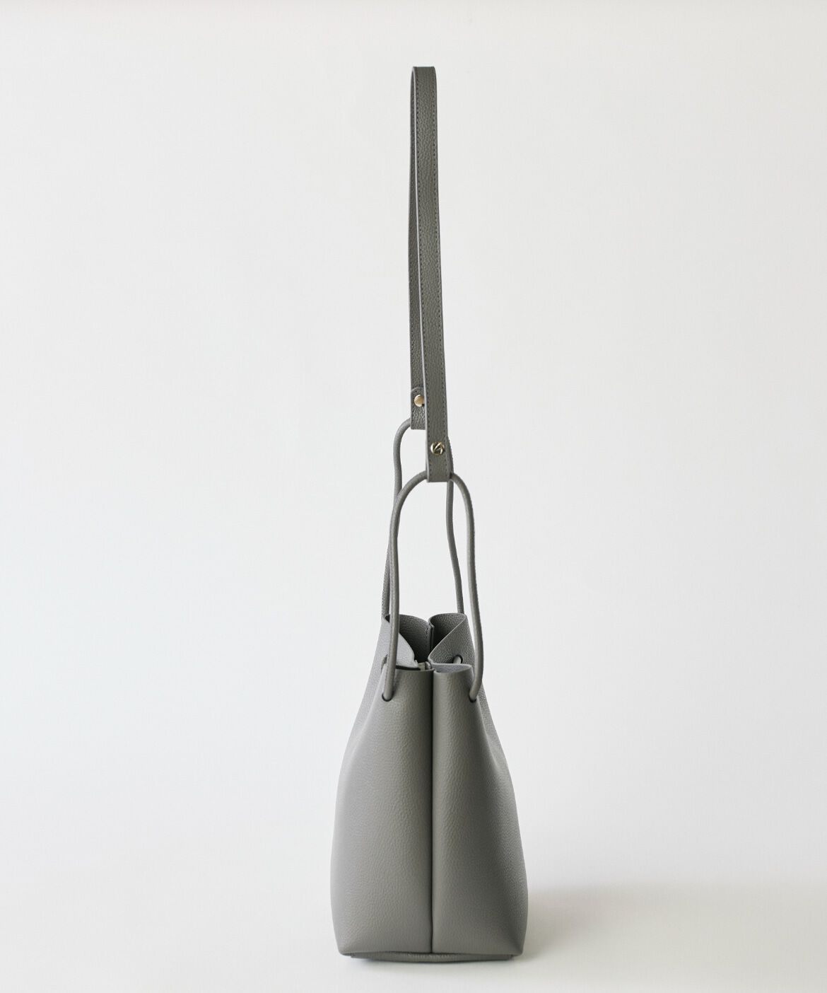 FAVORITE SUKINAMONO「SOFT SHRINK レザークロスボディバッグ《YAHKI》」|ショルダー・メッセンジャー|